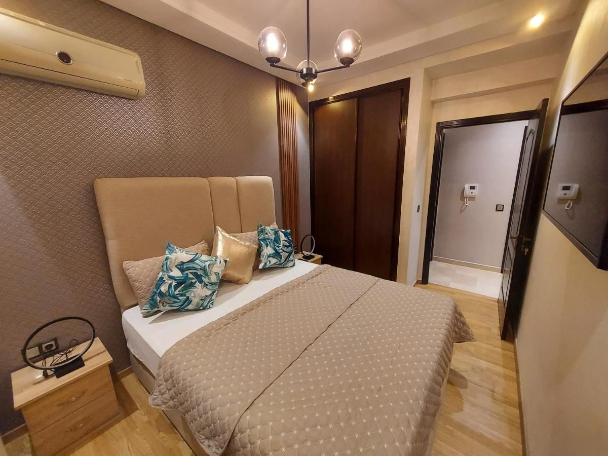 Modern Apartment Opposite The Hassan2 Mosque, Very Well Equipped And Stylish, 85 M2 With Gym And Direct Sea View With Underground Garage , Prohibits Unmarried Couples Of Arab Origin Касабланка Экстерьер фото
